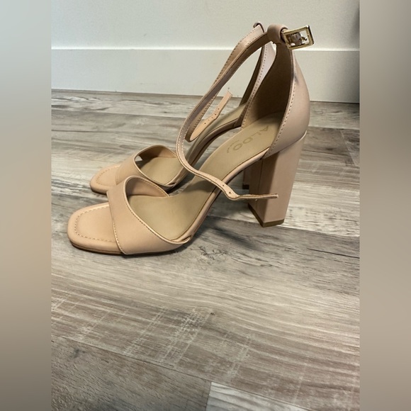 ALDO heels - size 6.5 - Picture 1 of 3